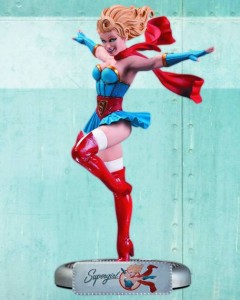 500_DCBombshellsSupergirlStatue